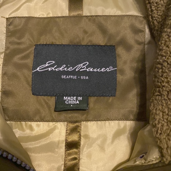Olive Color Premium Quality Goose Down Vest - Picture 2 of 4